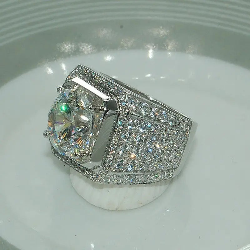 Flashy Square Diamond Ring